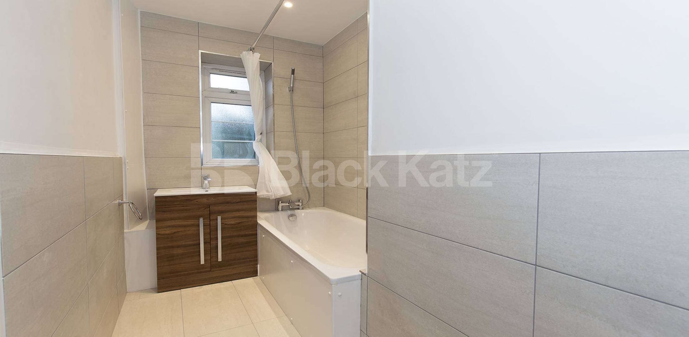 			Fantastic New Instruction!, 2 Bedroom, 1 bath, 1 reception Apartment			 Colney Hatch Lane, Muswell Hill